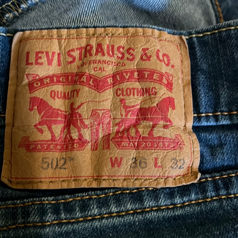 Levi’s - Picture 1 of 6